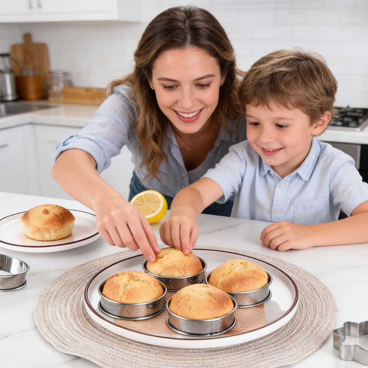 DATANYA 16Packs English Muffin Rings Crumpet Rings 4 inch Stainless Steel Double Rolled Tart Rings 4 inch & 3.15 inch (Pack of 17)