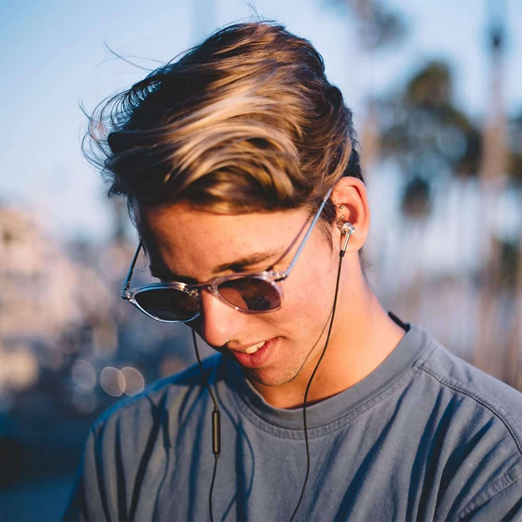 1MORE Triple Driver in-Ear Earphones Hi-Res Headphones with High Resolution, Bass Driven Sound, MEMS Mic, in-Line