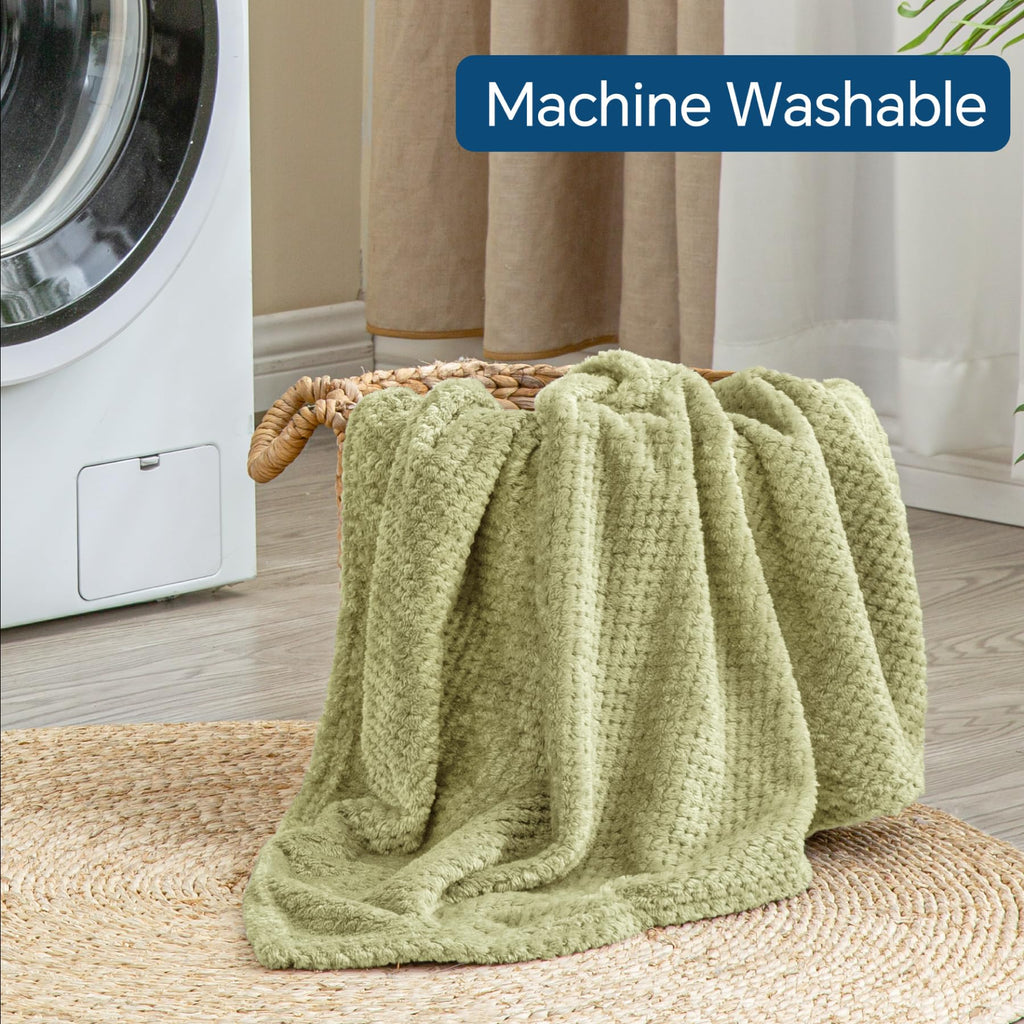 BEDELITE Travel Blanket with Bag, Jacquard Fleece Blanket 65"x40" - Sage Green view 8