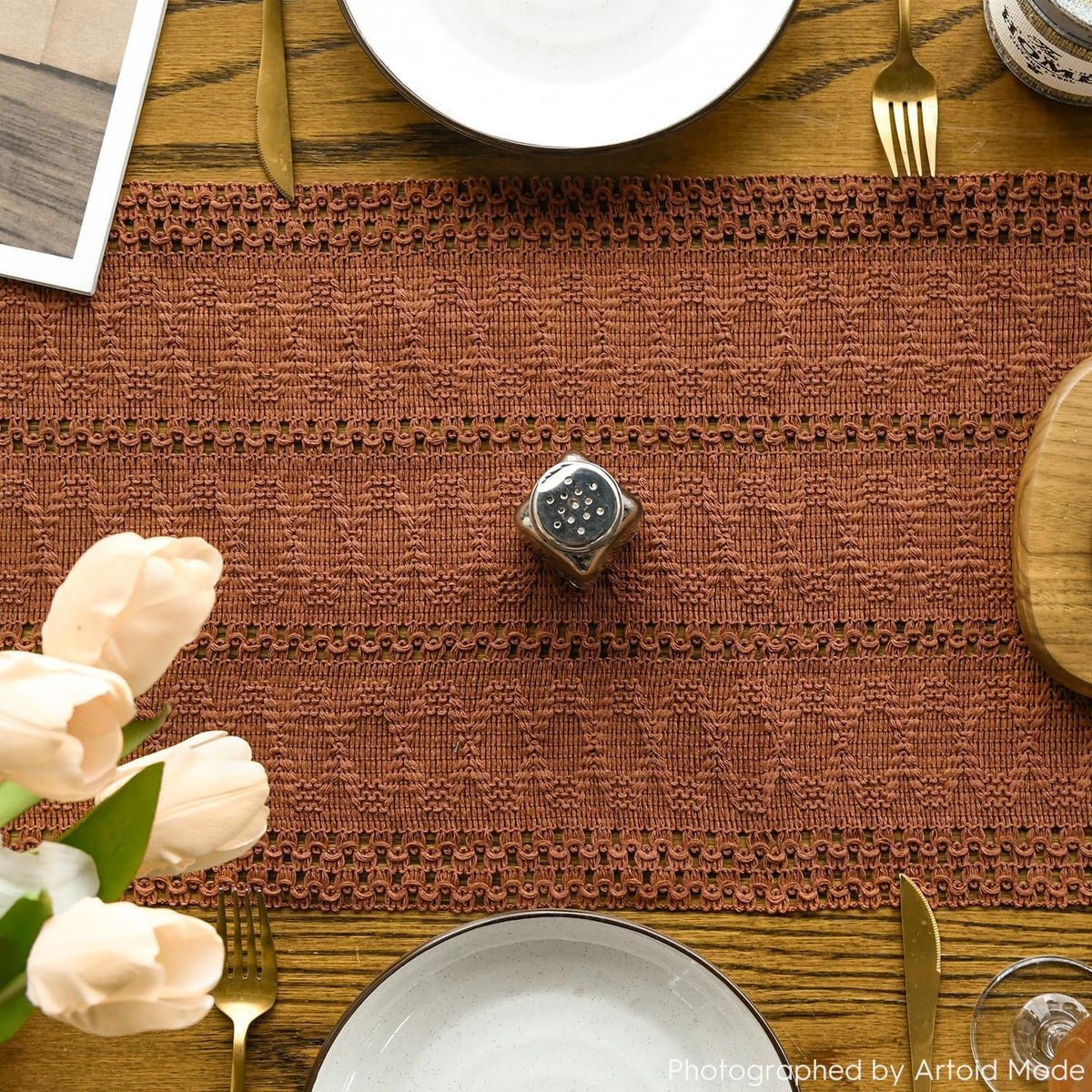 Artoid Woven Farmhouse Hollow Table Runner - Caramel / 12" x 60", Table Runner view 3