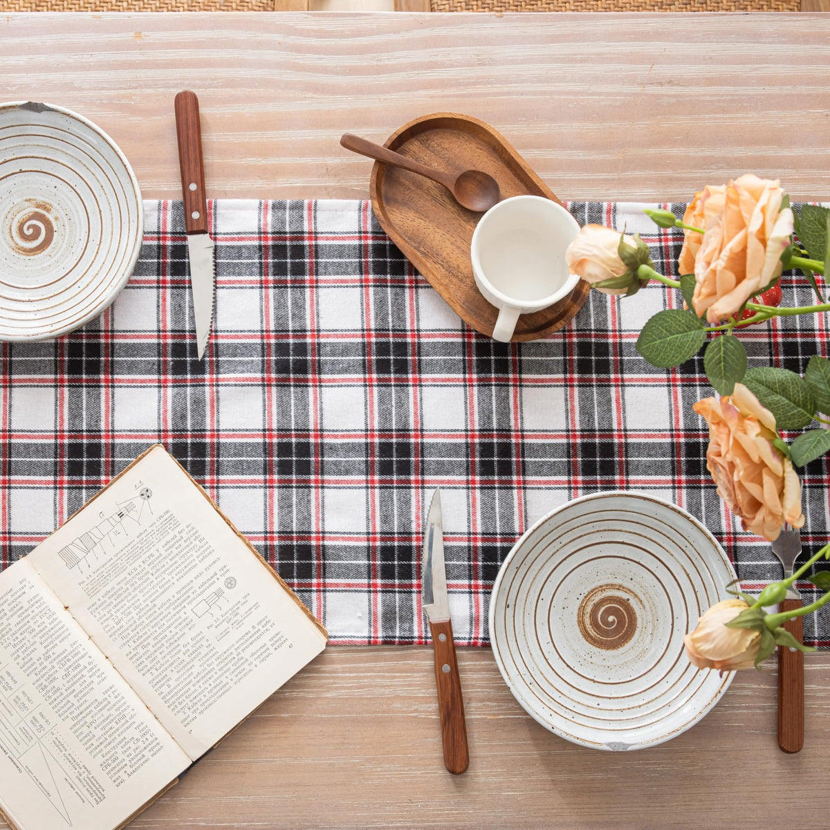 AQOTHES Plaid Fall Thanksgiving Table Runner - view 18